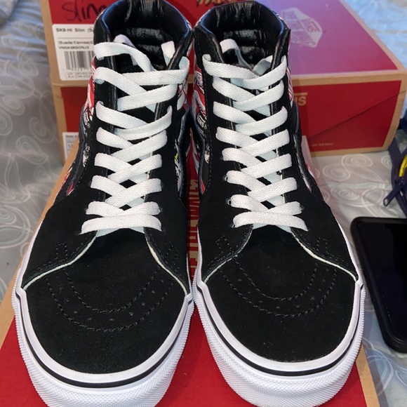 Vans - Picture 2 of 4